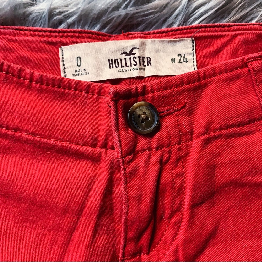 Hollister Low Rise Red Shorts - Picture 3 of 6